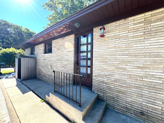 3031 Country Club Drive, Muskegon, MI 49441
