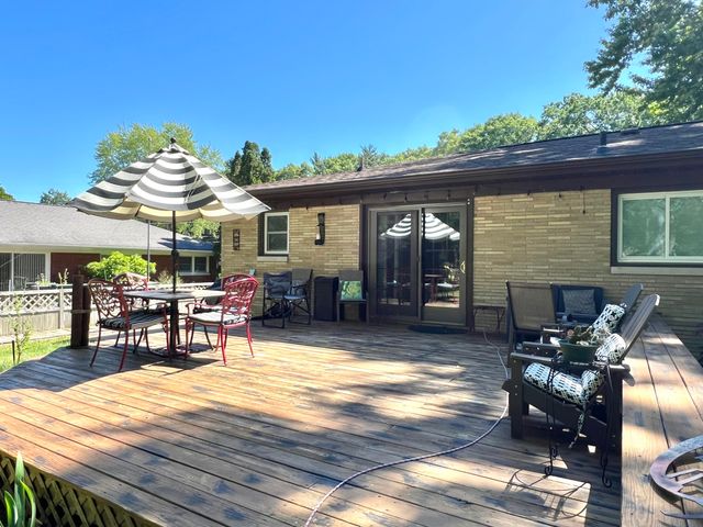 3031 Country Club Drive, Muskegon, MI 49441