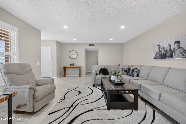 13207 W GAUCHO Drive, Sun City West, AZ 85375