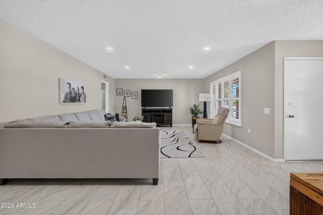 13207 W GAUCHO Drive, Sun City West, AZ 85375