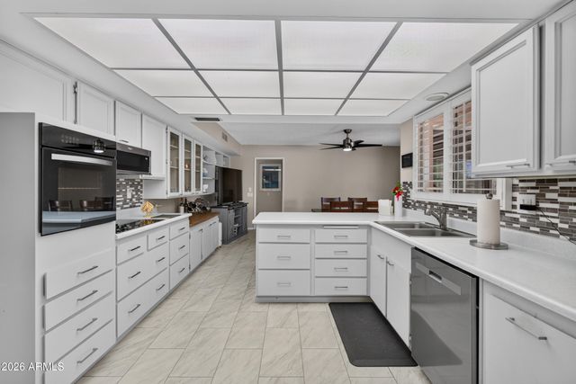 13207 W GAUCHO Drive, Sun City West, AZ 85375