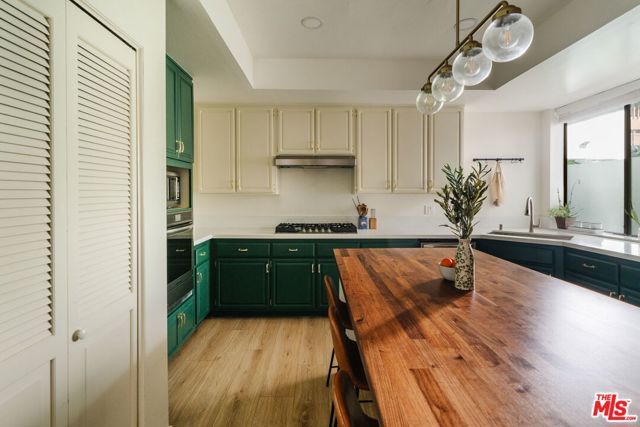 10336 Almayo Avenue 203, Los Angeles, CA 90064