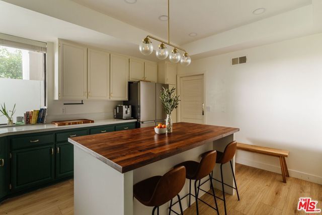 10336 Almayo Avenue 203, Los Angeles, CA 90064