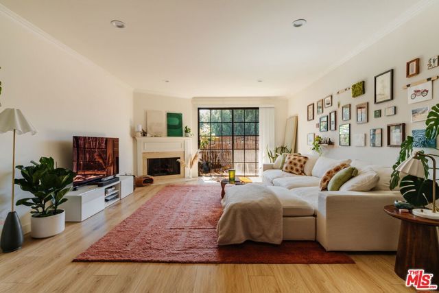 10336 Almayo Avenue 203, Los Angeles, CA 90064