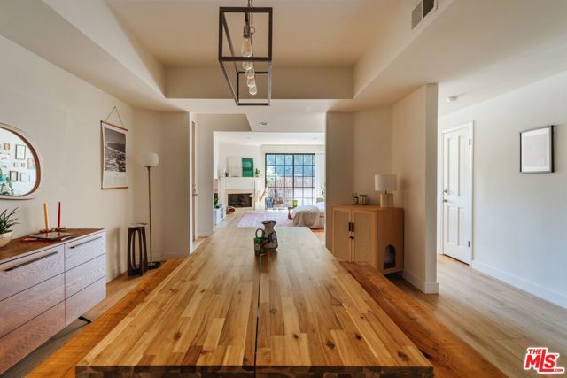 10336 Almayo Avenue 203, Los Angeles, CA 90064