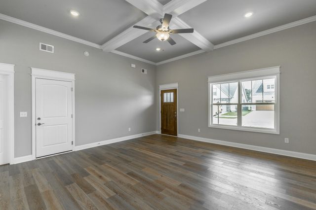 1037 Silverpine Drive, Chattanooga, TN 37421