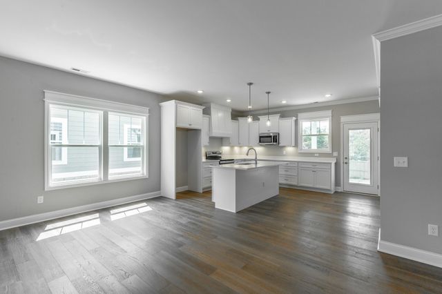 1037 Silverpine Drive, Chattanooga, TN 37421