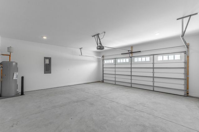 1037 Silverpine Drive, Chattanooga, TN 37421