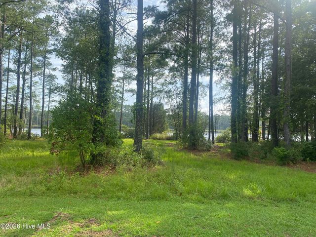 5316 Trade Winds Road, New Bern, NC 28560