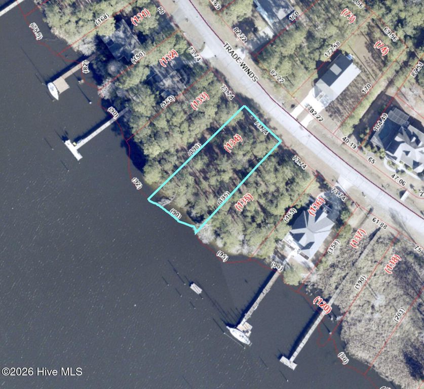 5316 Trade Winds Road, New Bern, NC 28560