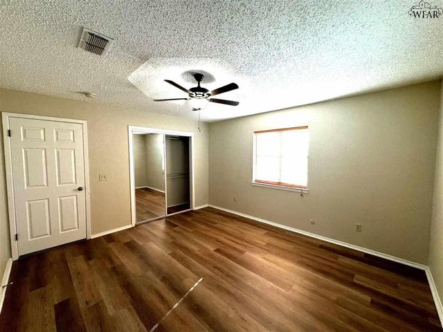 2953 STEARNS AVENUE, Wichita Falls, TX 76308