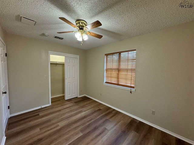 2953 STEARNS AVENUE, Wichita Falls, TX 76308