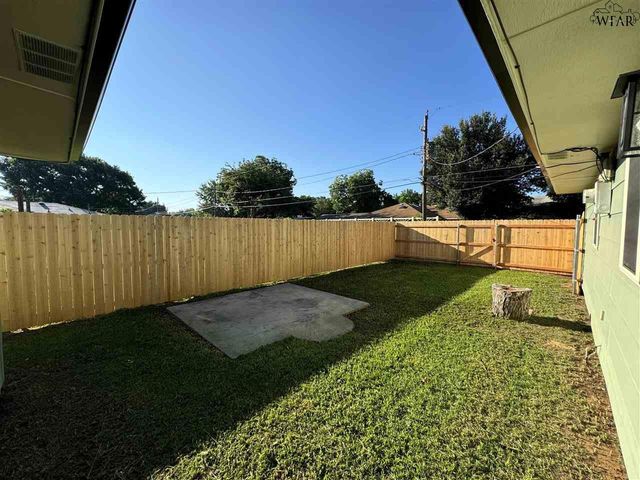 2953 STEARNS AVENUE, Wichita Falls, TX 76308