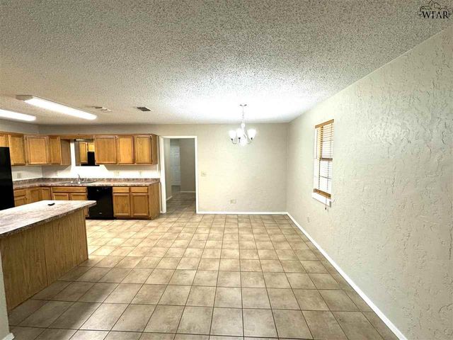 2953 STEARNS AVENUE, Wichita Falls, TX 76308