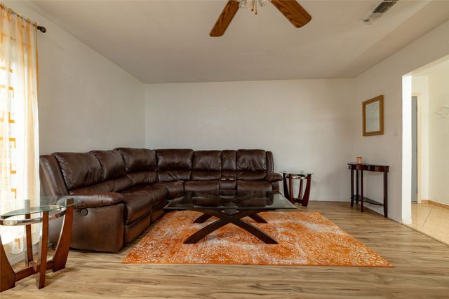 6228 Wheaton Drive, Fort Worth, TX 76133