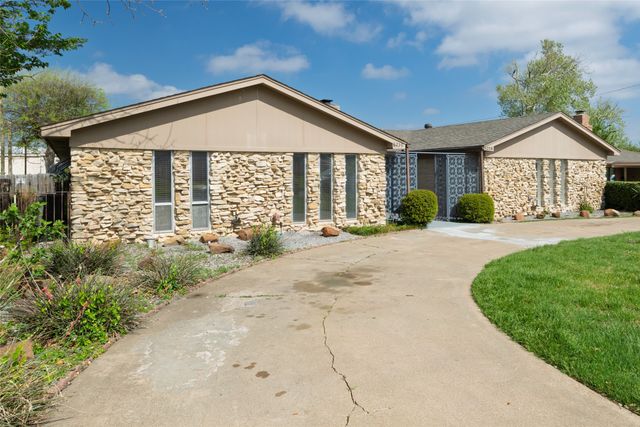 6228 Wheaton Drive, Fort Worth, TX 76133