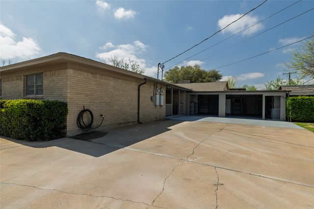 6228 Wheaton Drive, Fort Worth, TX 76133