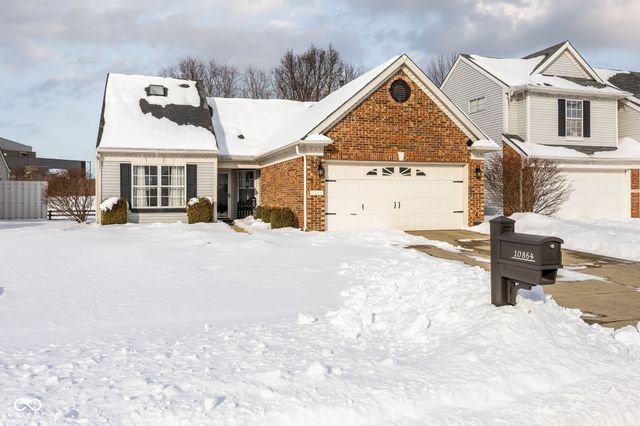 10864 Washington Bay Drive, Fishers, IN 46037