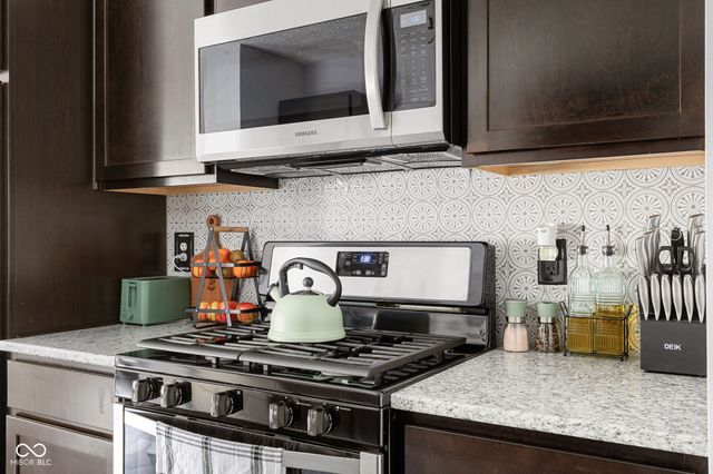 10864 Washington Bay Drive, Fishers, IN 46037