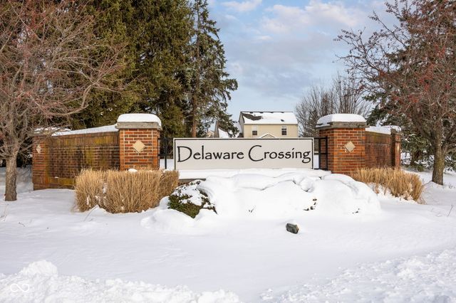 10864 Washington Bay Drive, Fishers, IN 46037