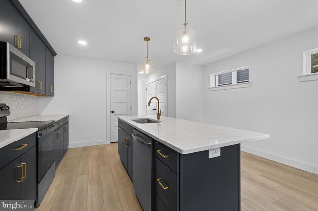 340 E BARNARD ST, West Chester, PA 19382