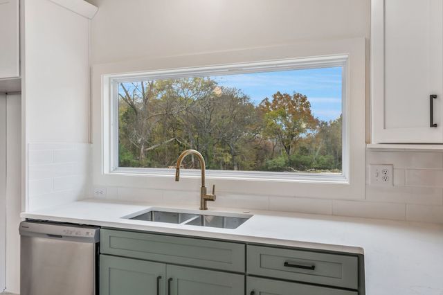 203 Liberty Ln, Madison, TN 37115