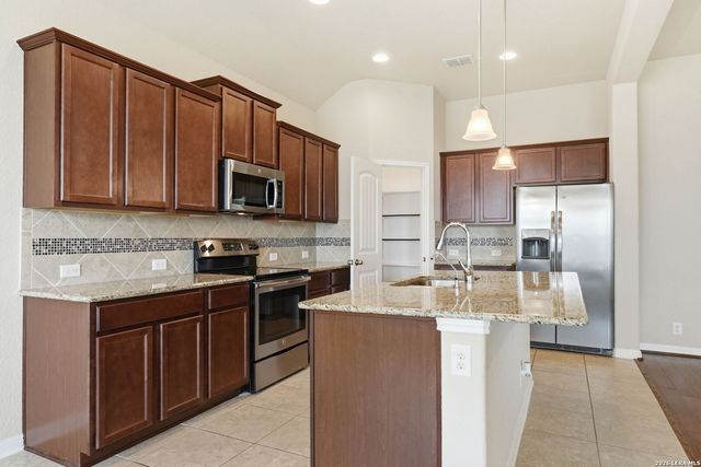 309 ALBARELLA, Cibolo, TX 78108