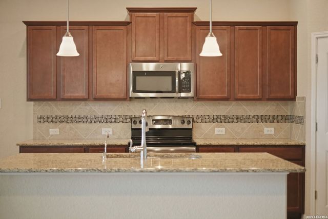 309 ALBARELLA, Cibolo, TX 78108