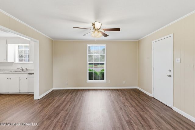 206 Ogilsvie Street, Petal, MS 39465