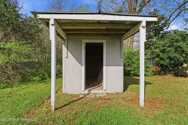 206 Ogilsvie Street, Petal, MS 39465