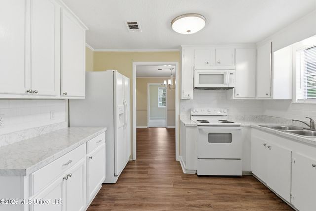 206 Ogilsvie Street, Petal, MS 39465