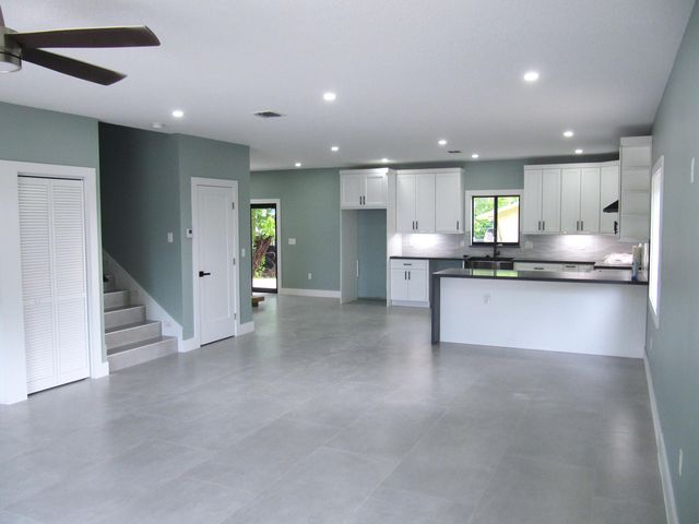 25 Abaco Road, Key Largo, FL 33037