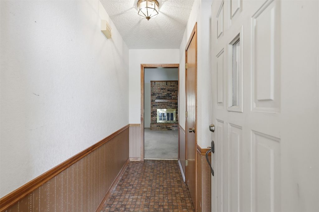 613 Main Street, Roanoke, TX 76262 — photo 5