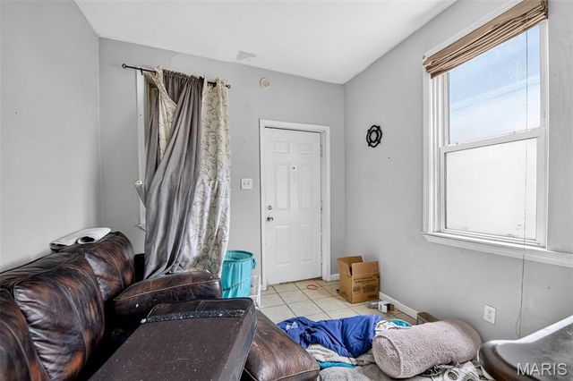 9015 S Broadway, St Louis, MO 63125