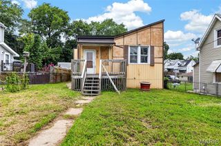 9015 S Broadway, St Louis, MO 63125