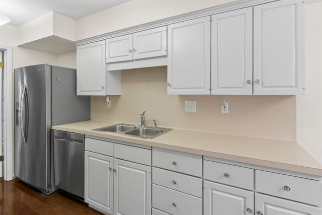 20 Fairway Woods Circle, Maumelle, AR 72113