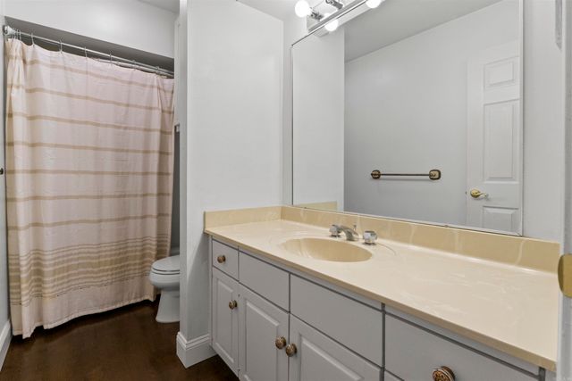 20 Fairway Woods Circle, Maumelle, AR 72113