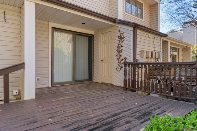 20 Fairway Woods Circle, Maumelle, AR 72113