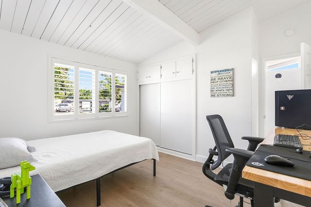 2214 N Spruce Street, Santa Ana, CA 92706