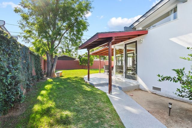 2214 N Spruce Street, Santa Ana, CA 92706