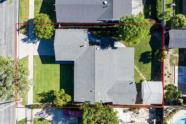 2214 N Spruce Street, Santa Ana, CA 92706