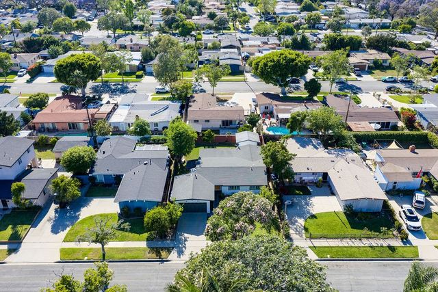 2214 N Spruce Street, Santa Ana, CA 92706