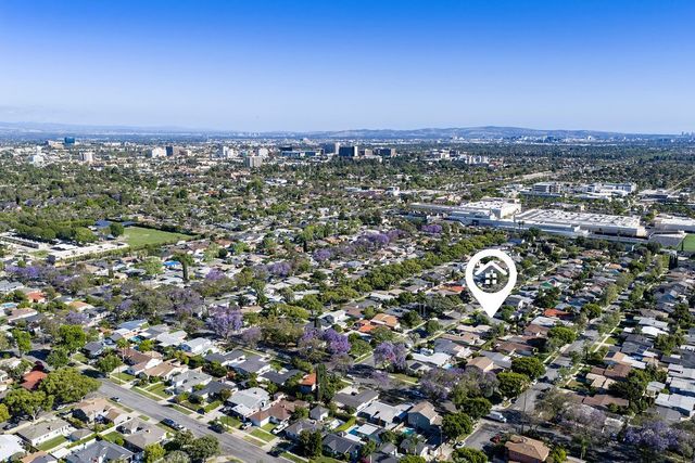 2214 N Spruce Street, Santa Ana, CA 92706