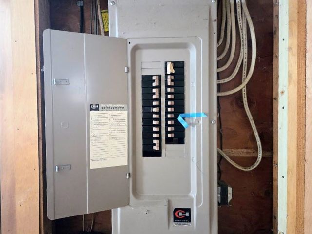 13 Birchdale Road, Bow, NH 03304