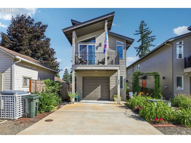 668 Nw 3RD Ave, Canby, OR 97013