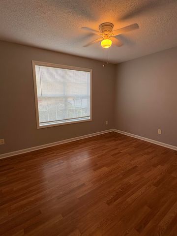 922-A Fairwood Lakes Dr., Myrtle Beach, SC 29588