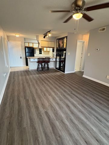 922-A Fairwood Lakes Dr., Myrtle Beach, SC 29588