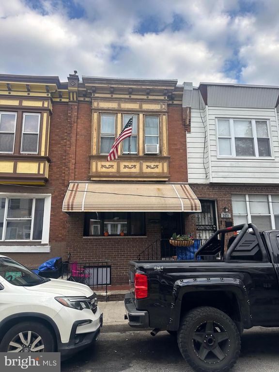 2629 S MARSHALL ST, Philadelphia, PA 19148