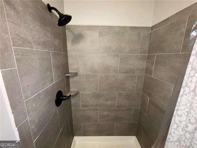 1335 Hillcrest Drive, Sugar Hill, GA 30518