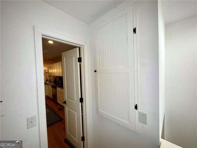 1335 Hillcrest Drive, Sugar Hill, GA 30518